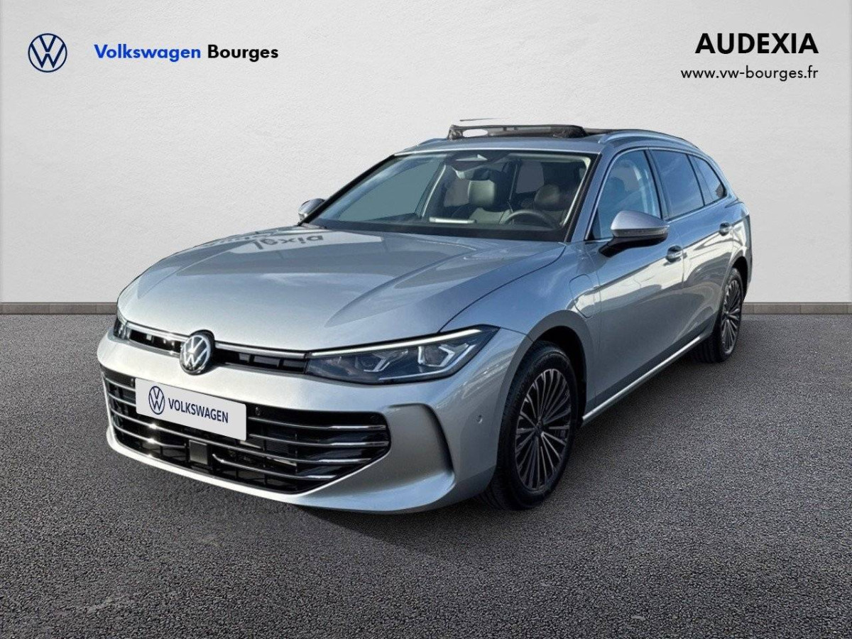 VOLKSWAGEN PASSAT à Reims